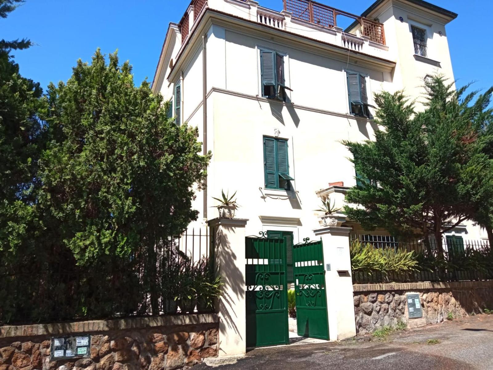 Holiday Garden House Roma Bagian luar foto
